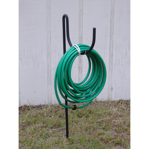 water hose holder Small living room ideas how to decorate a cosy